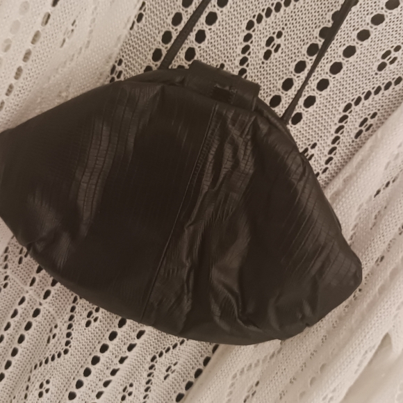 VINTAGE Bags By Pinky ® Black Leather Clutch w/ Hideable Shoulder Strap - Picture 5 of 13